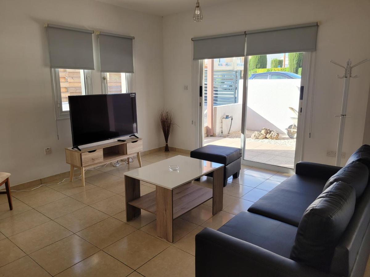 Elean Villa Paphos Bagian luar foto