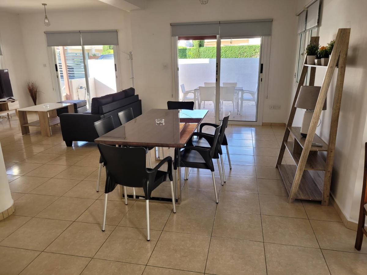 Elean Villa Paphos Bagian luar foto